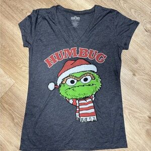 Sesame Street Oscar the Grouch HUMBUG Christmas graphic t-shirt.